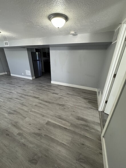 Building Photo - 4206 Annapolis Dr