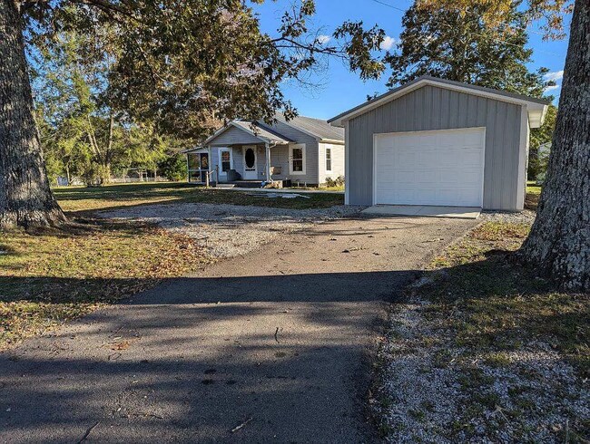 Building Photo - 28710 TN-108