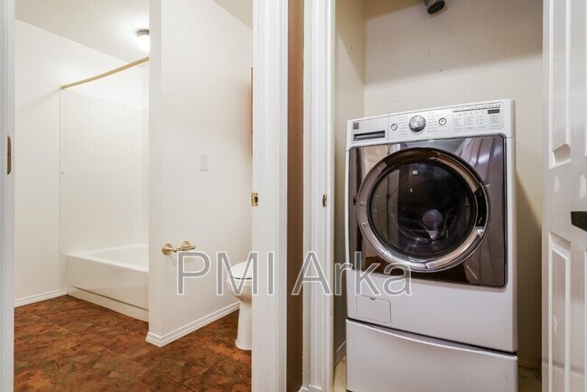 Building Photo - 4081 224th Ln SE