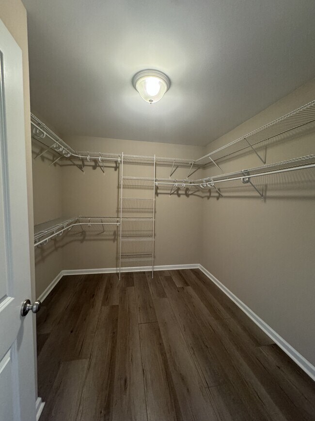 Building Photo - 5443 Overland Trail