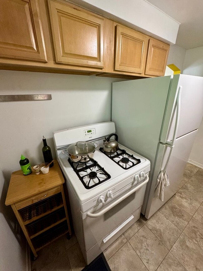 Building Photo - Charming 2 Bed 1 Bath in Beechview!
