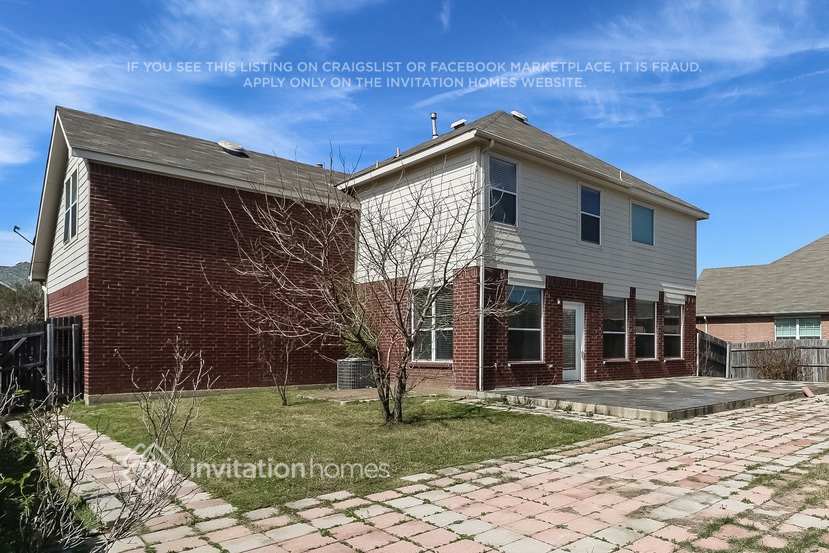 Building Photo - 3168 Kingswood Ct