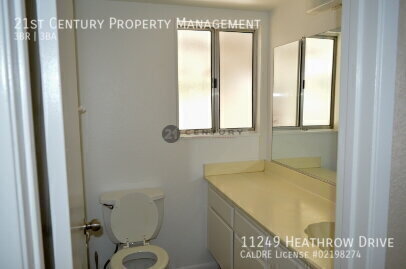 Building Photo - 11249 Heathrow Dr