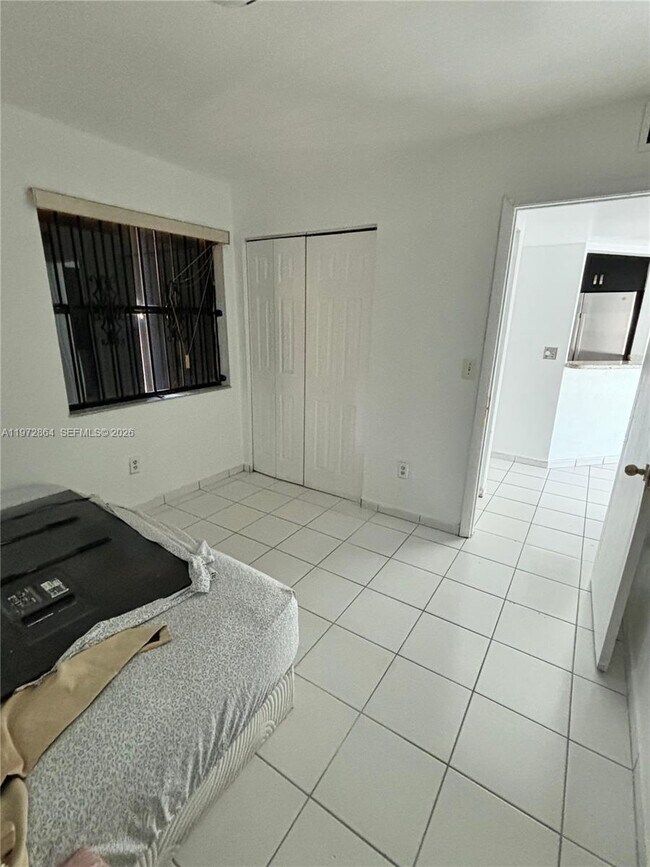 Building Photo - 6715 W 26th Dr