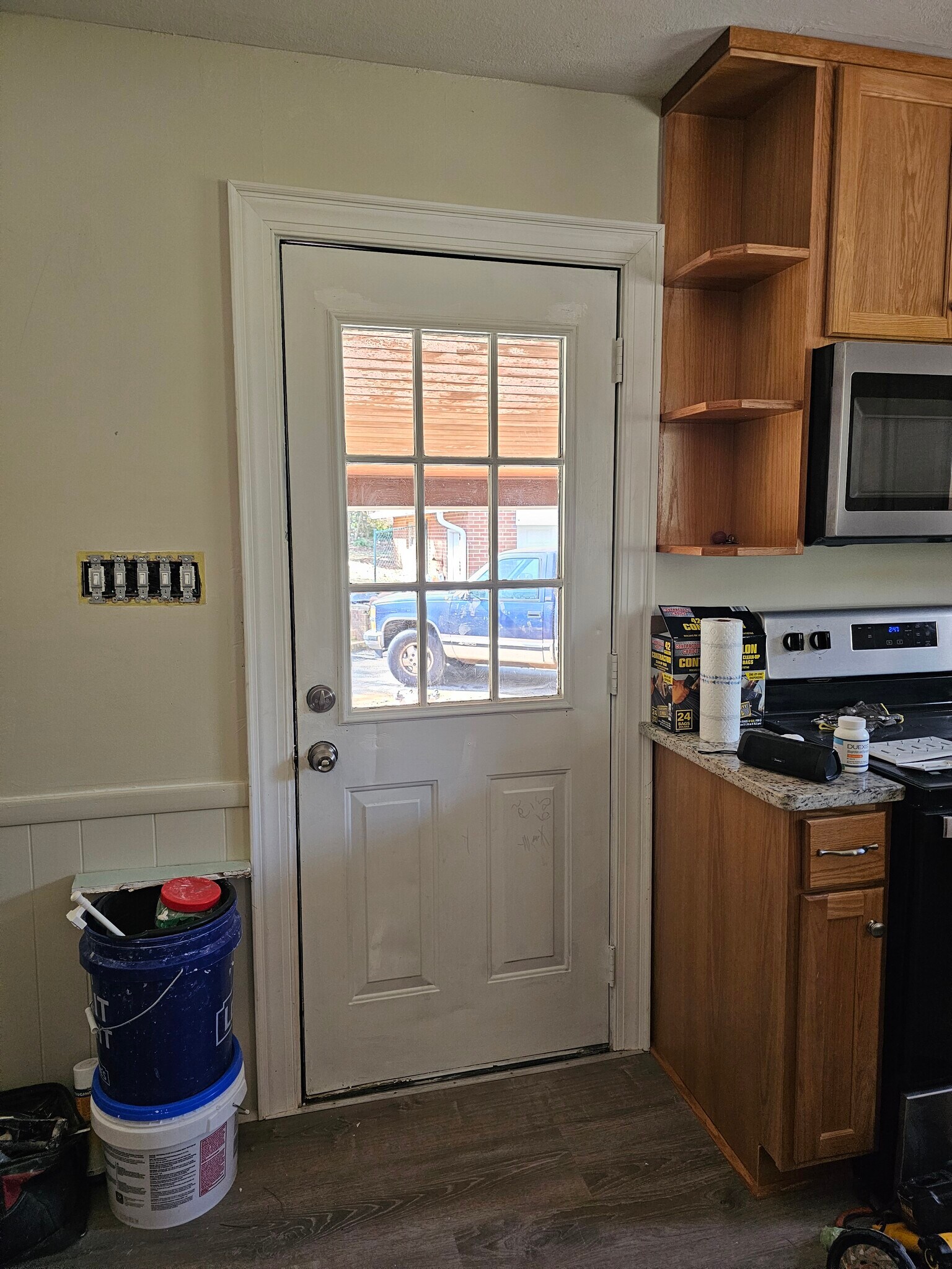 Building Photo - 548 Greenway Dr