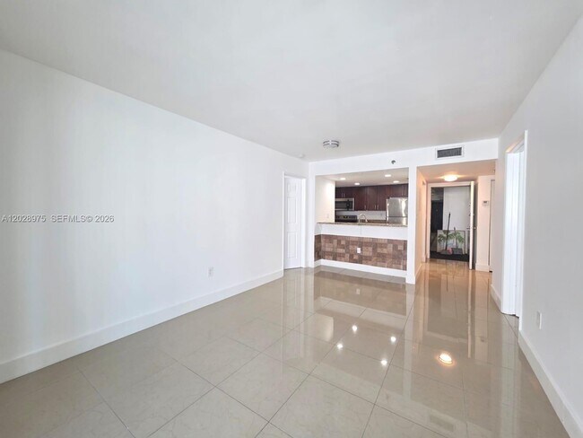 Building Photo - 800 N Miami Ave