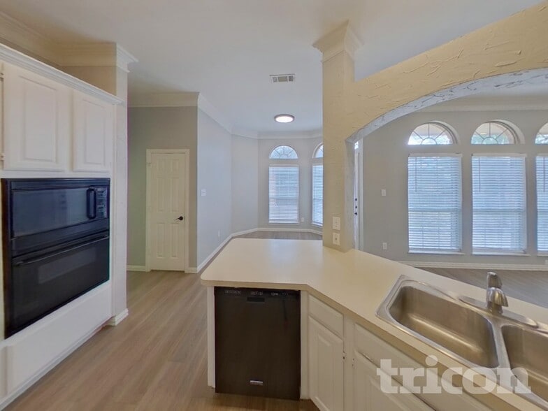 Building Photo - 1793 Lake Breeze Dr