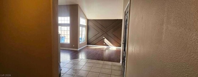 Building Photo - 5316 Bright Sun Ct