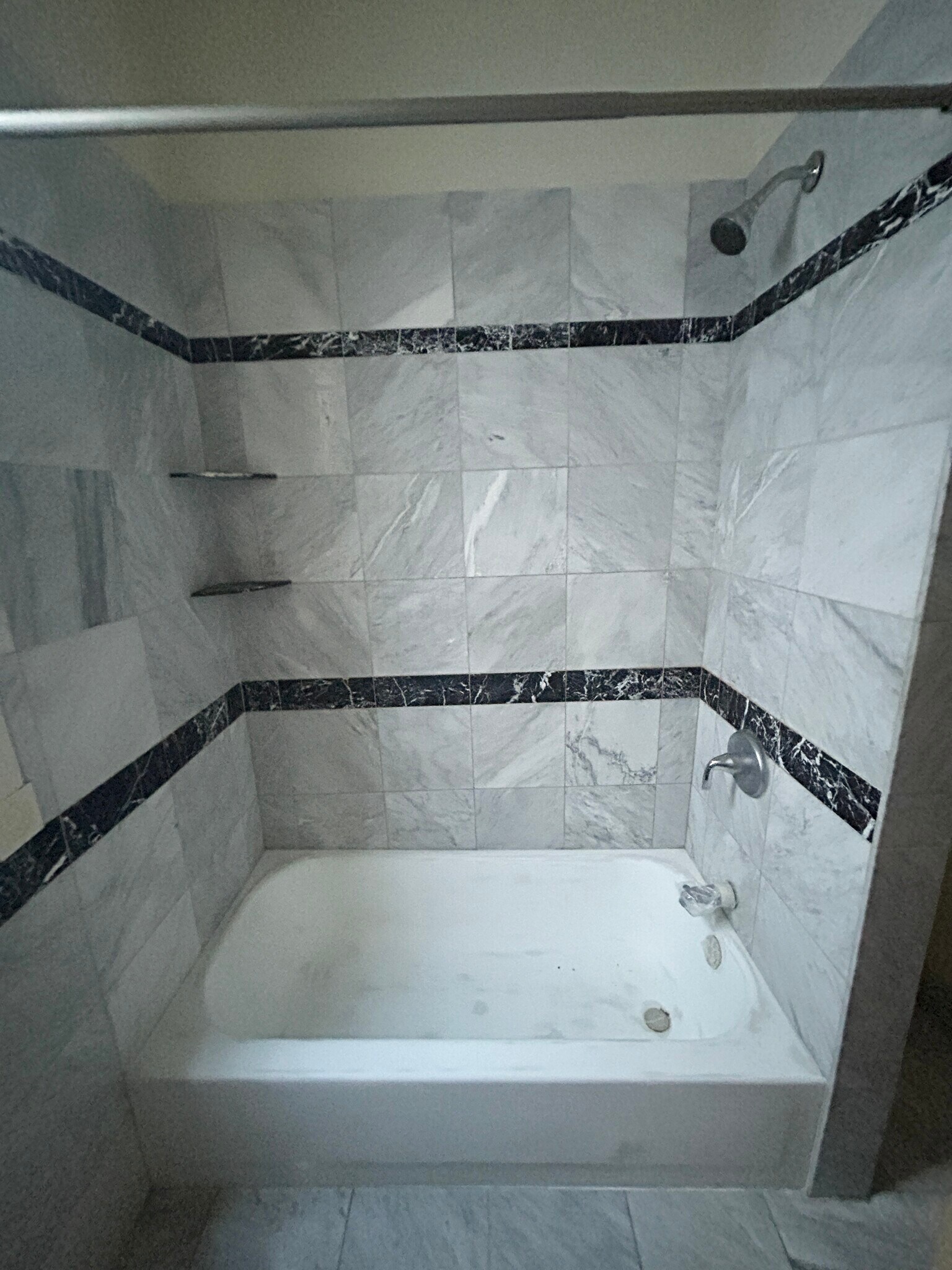 Building Photo - 2827 N Milwaukee Ave