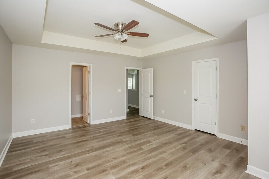Building Photo - 1029 Ramsgate Dr SW