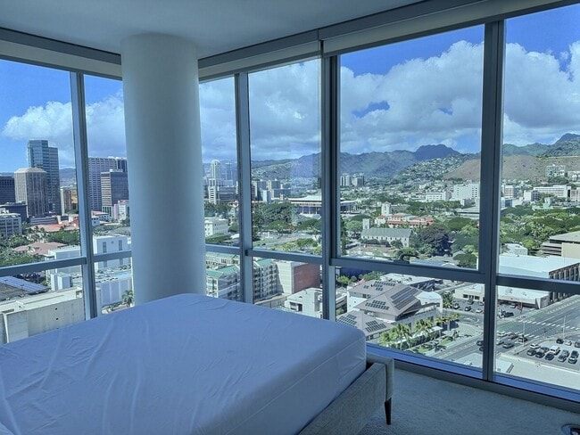 Building Photo - One Bedroom  with a view  in the Heart of ...
