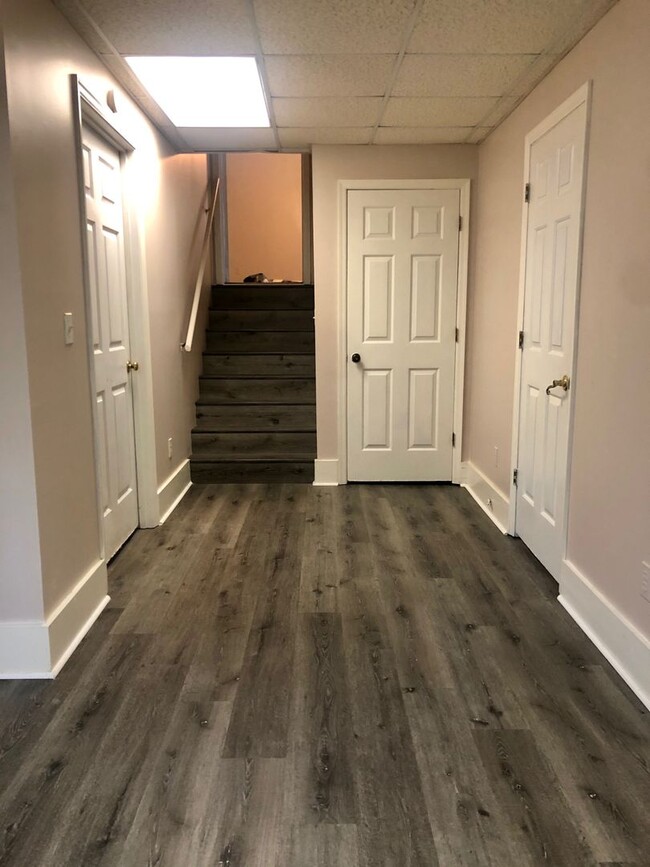 Building Photo - 1+ Acre of Wooded Privacy in Allatoona High School