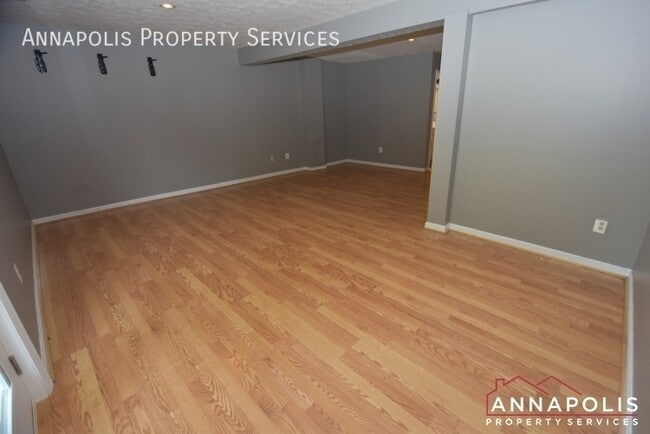 Building Photo - 1629 Elkwood Ct