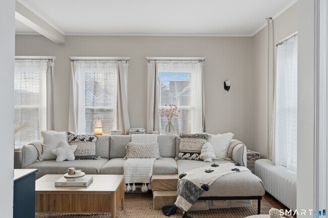 Building Photo - 186 Arnoldale Rd