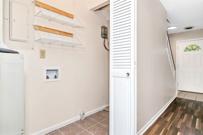 Building Photo - 403 Southway Garden Rd