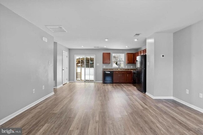 Building Photo - 125 Ceritos Trl