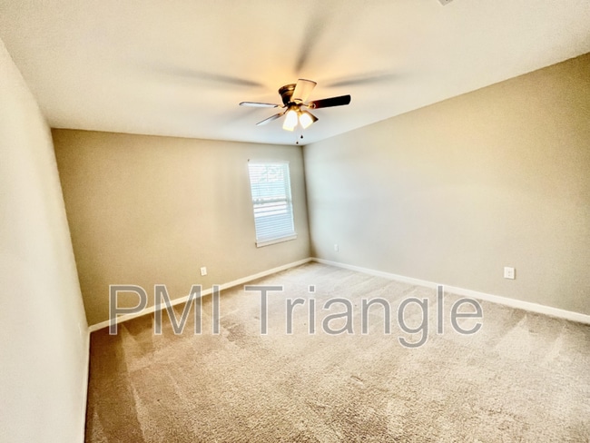 Building Photo - 412 Shakespeare Dr