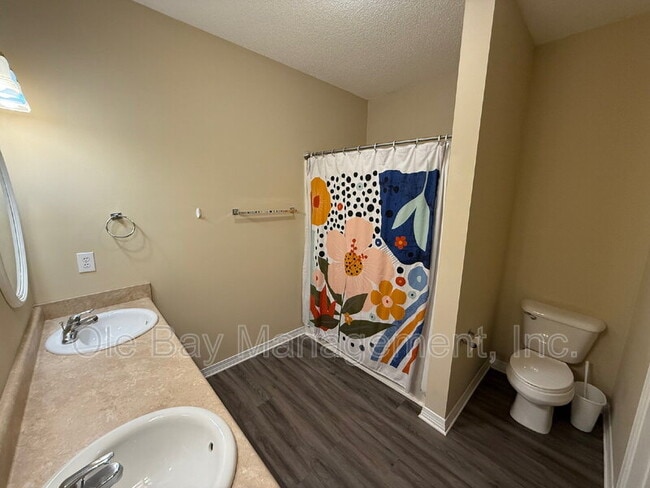 Building Photo - 8732 Fangorn Rd