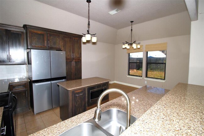 Building Photo - 119 Dove Trail