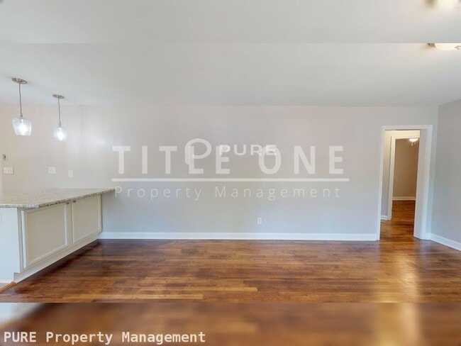 Building Photo - Price Drop Alert!  Fall Rental Specials Available! Welcome to your new home in the heart of Hapev...