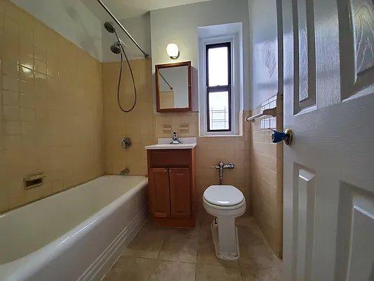 Building Photo - 1 bedroom in BRONX NY 10470
