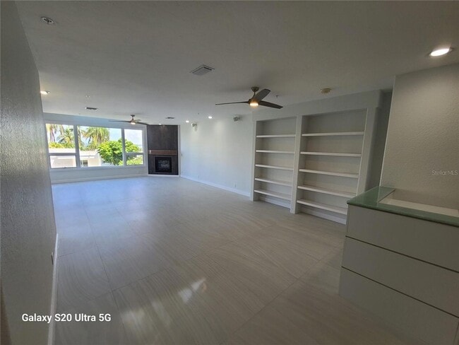 Building Photo - 360 Gulf of Mexico Dr