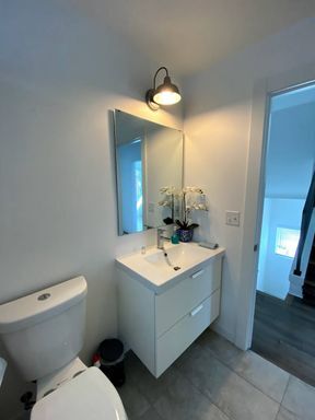 Building Photo - Keep $500! Modern Townhouse in South Park!