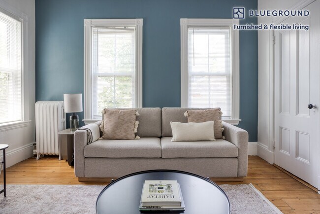 Building Photo - 32 Healey St