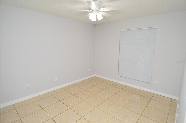 Building Photo - 8643 Mallard Reserve Dr