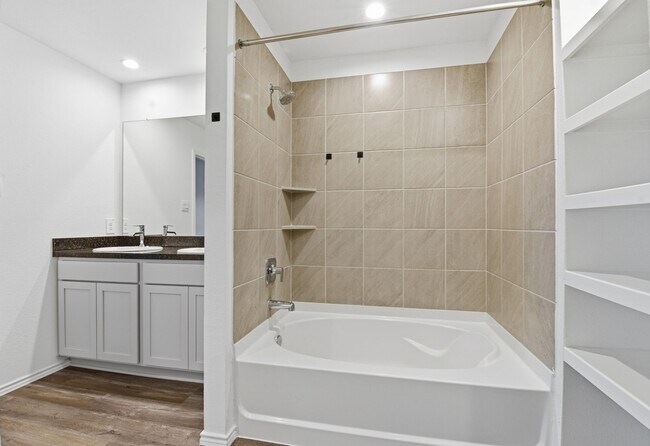 Building Photo - 24343 Saddlestone Green Dr