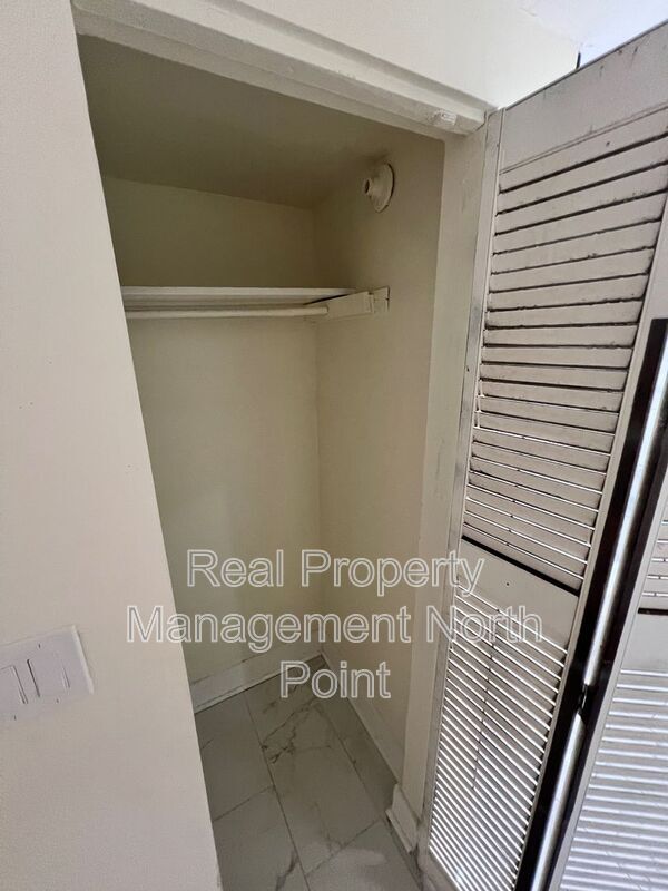 Building Photo - 1645 Metropolitan Pkwy SW