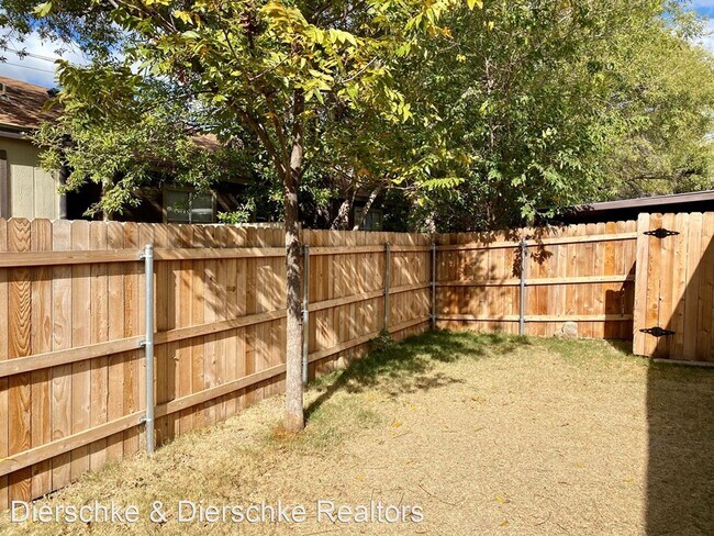 Building Photo - 3 br, 2 bath House - 3520 Juanita