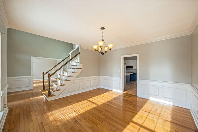 Building Photo - 1114 Rivershyre Dr