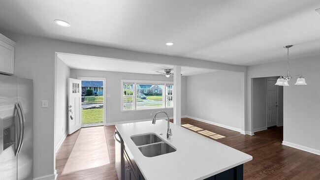 Building Photo - 1049 N Idlewild St