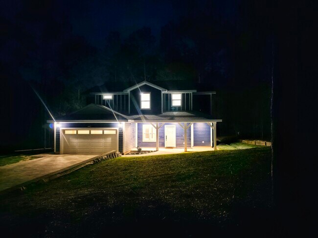 Building Photo - 4699 Meadow Lake Dr
