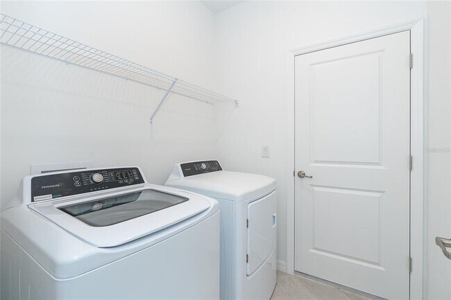 Building Photo - 1745 Saddlewood Cir