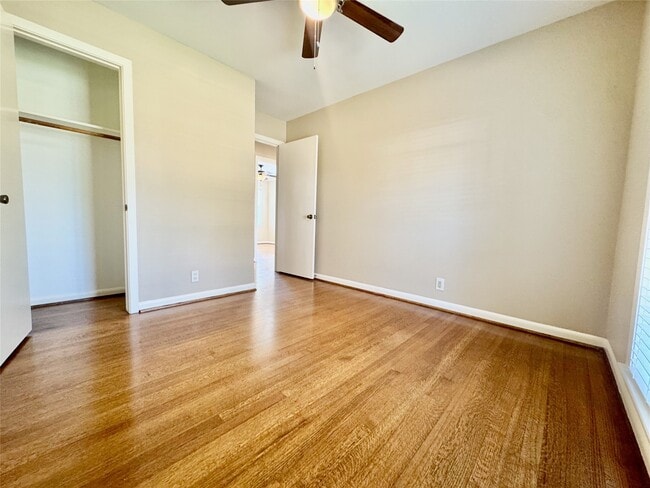 Building Photo - 1810 Mill Creek Dr