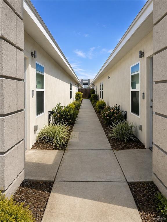 Building Photo - 3101 W Sandlewood St