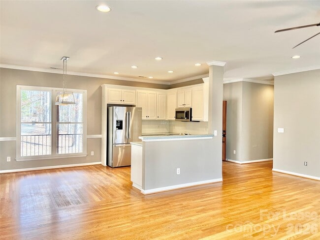 Building Photo - 7809 Deer Trail