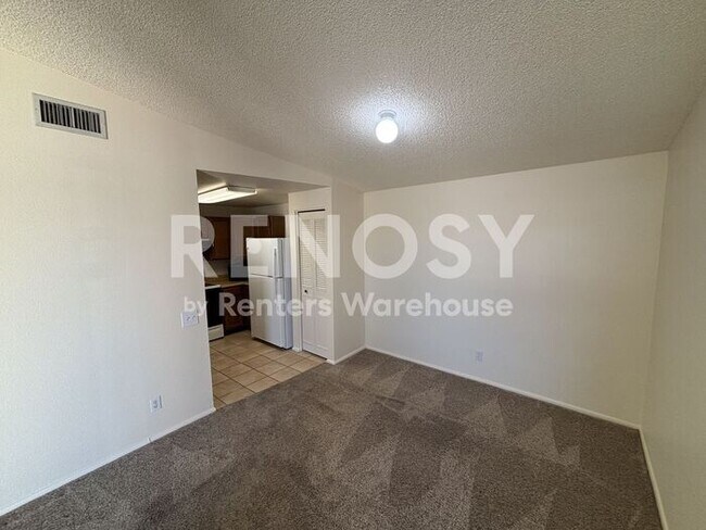 Building Photo - 3-BD, 2-BA Single Family House in Chandler!