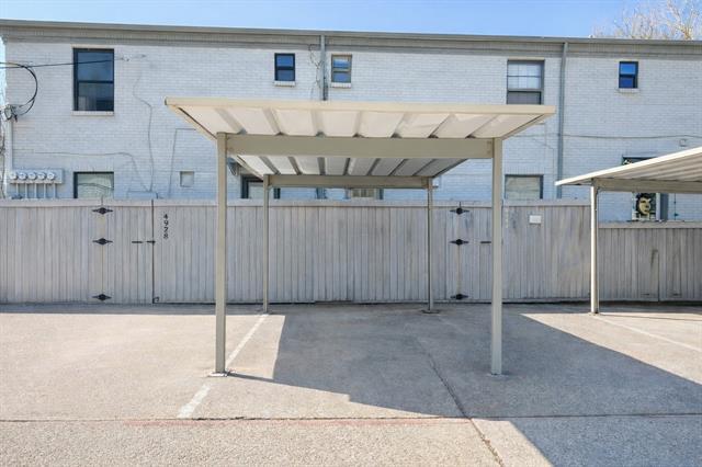 Building Photo - 4924 Lahoma St