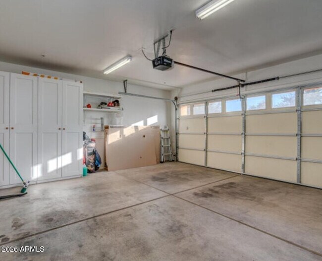 Building Photo - 2423 E Autumn Flower Dr