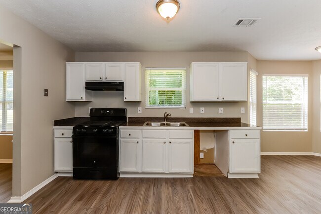 Building Photo - 2457 Northmill Ln