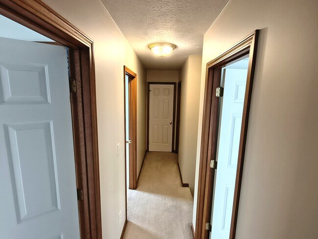 Building Photo - 52212 Evard Dr