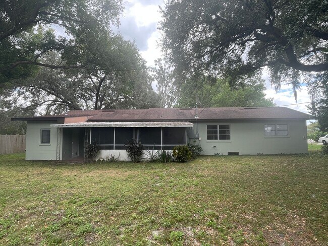 Building Photo - 2269 Southland Rd