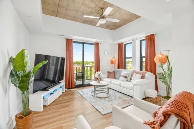 Building Photo - 300 East Apartments