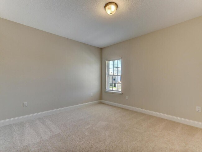 Building Photo - 241 Beech St