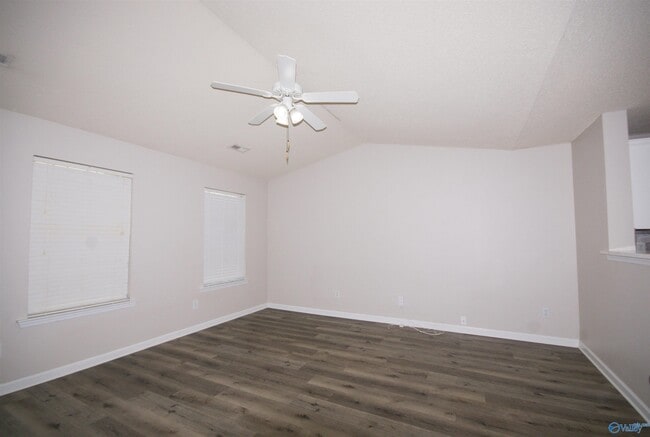 Building Photo - 109 Sandy Hollow Dr NW