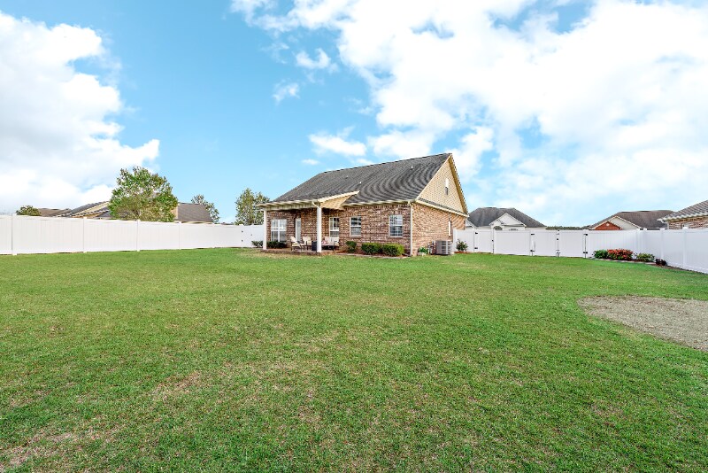 Building Photo - 137 Greyfox Trail