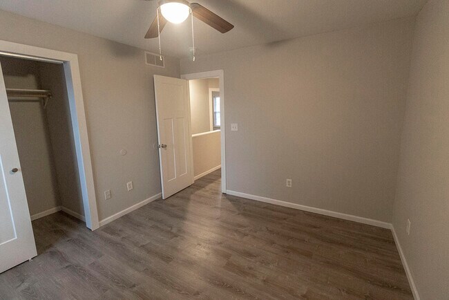 Building Photo - 5301 Currituck Ln